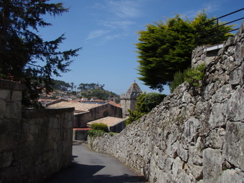 Baiona Wall